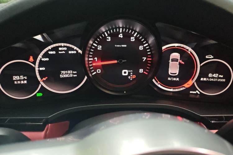 Used Porsche Cayenne 2020 Cayenne S 2.9T Instrument Cluster
