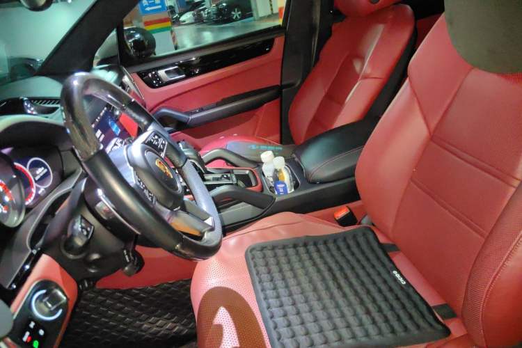 Used Porsche Cayenne 2020 Cayenne S 2.9T Left Front Seat