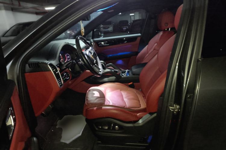 Used Porsche Cayenne 2020 Cayenne S Coupé 2.9T Left Front Seat