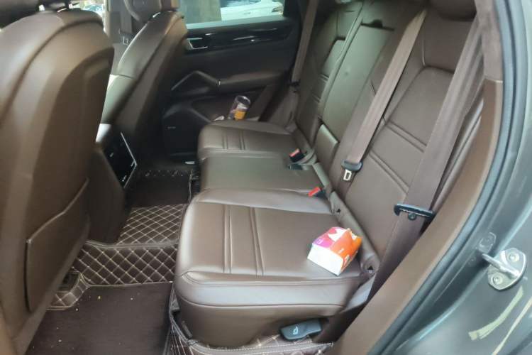 Used Porsche Cayenne 2020 2.9T S U.S. specification Left Rear Seat