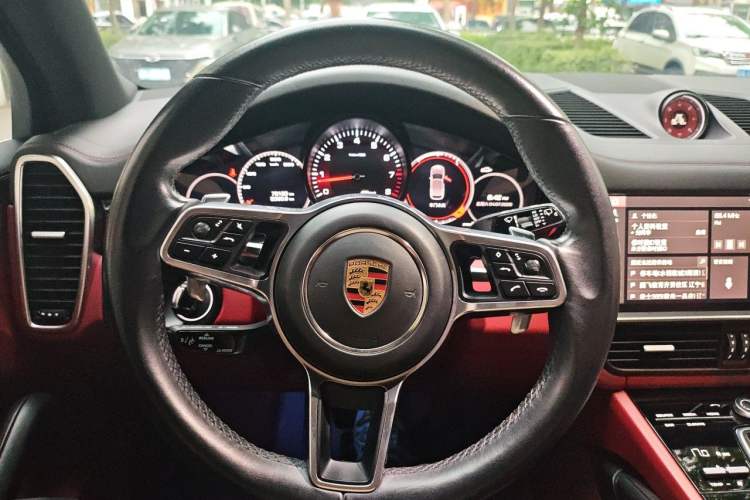 Used Porsche Cayenne 2020 Cayenne S 2.9T Steering Wheel
