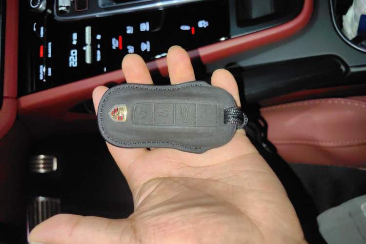Used Porsche Cayenne 2020 Cayenne S 2.9T Vehicle Key