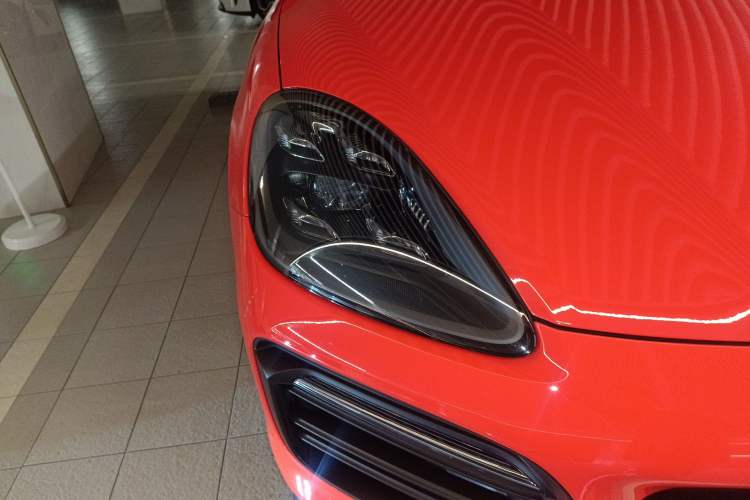 Used Porsche Cayenne 2020 Cayenne S Coupé 2.9T Right Front Headlight