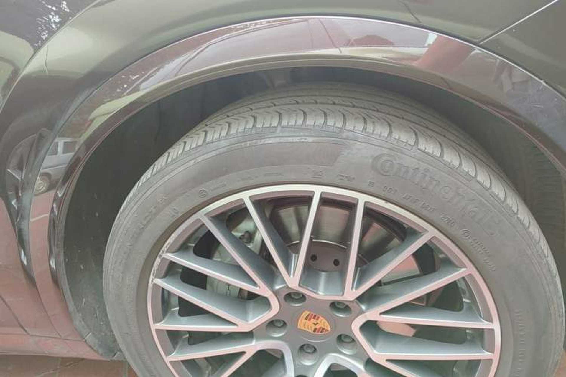 Used Porsche Cayenne 2020 Cayenne S 2.9T Right Front Wheel Hub