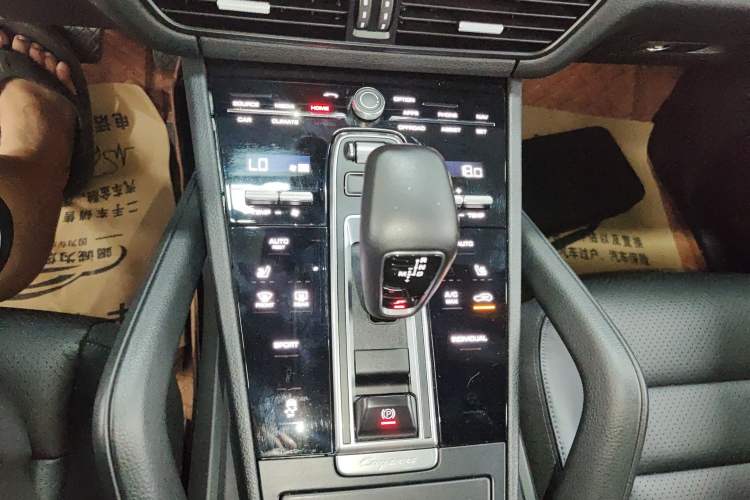 Used Porsche Cayenne 2020 3.0T Standard Version US Specification Audio And AC Panel
