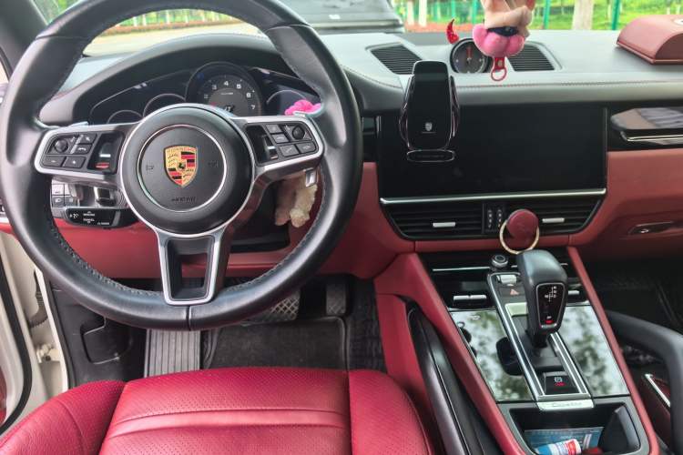 Used Porsche Cayenne 2020 3.0T Standard Version US Specification Center Console