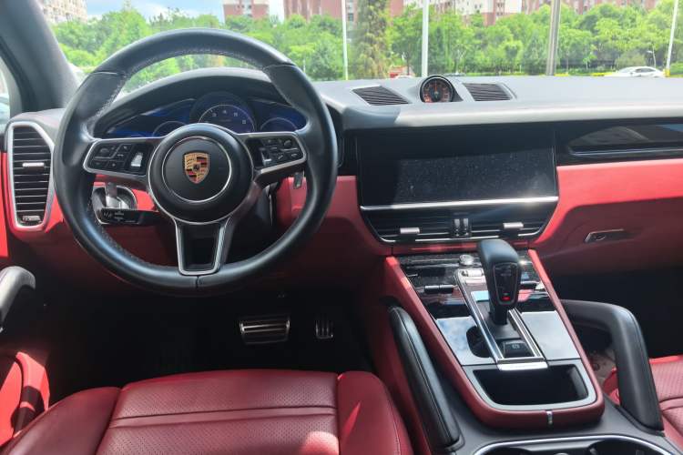 Used Porsche Cayenne 2020 Cayenne S Coupé 2.9T Center Console