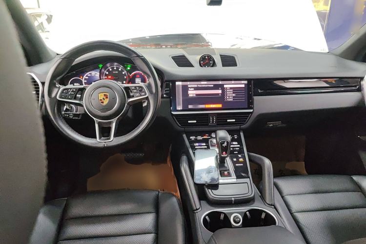 Used Porsche Cayenne 2020 3.0T Standard Version US Specification Center Console
