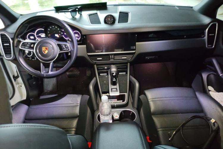 Used Porsche Cayenne 2020 3.0T Standard Version US Specification Center Console