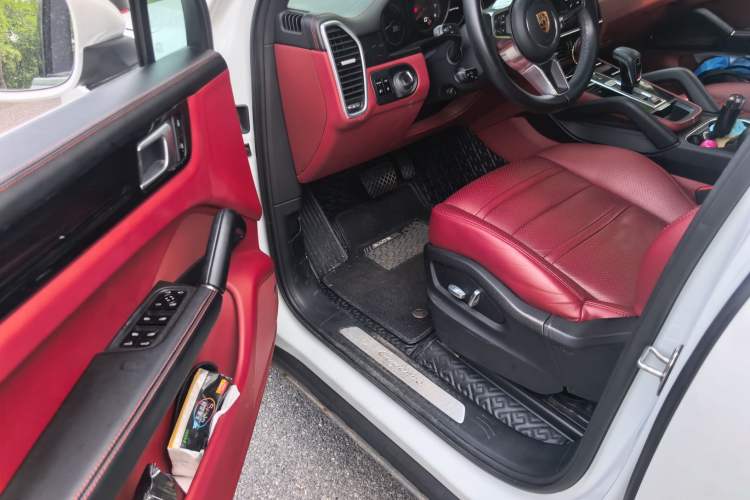 Used Porsche Cayenne 2020 3.0T Standard Version US Specification Driver Seat