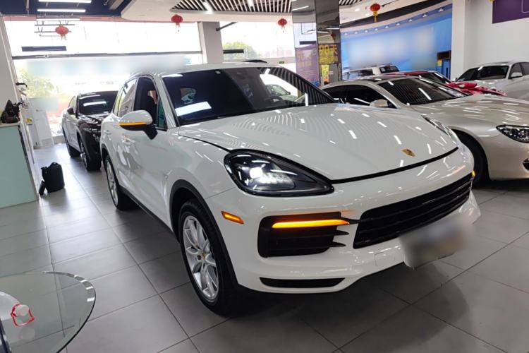 Used Porsche Cayenne 2020 3.0T Standard Version US Specification Front Right 45 Deg