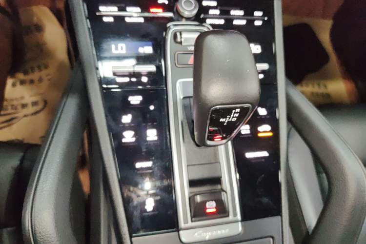 Used Porsche Cayenne 2020 3.0T Standard Version US Specification Gear Lever