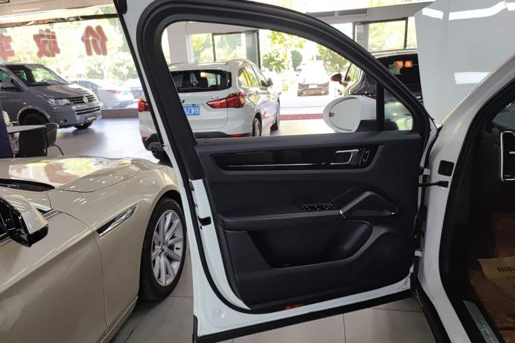 Used Porsche Cayenne 2020 3.0T Standard Version US Specification Left Front Door Interior