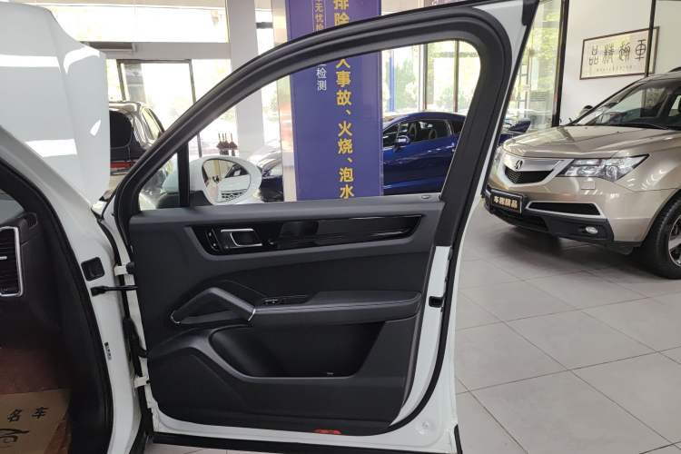 Used Porsche Cayenne 2020 3.0T Standard Version US Specification Right Front Door Interior