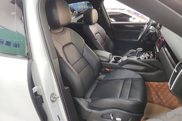 Used Porsche Cayenne 2020 3.0T Standard Version US Specification Right Front Seat