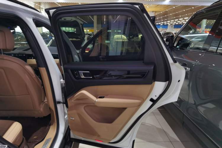 Used Porsche Cayenne 2020 3.0T Standard Version US Specification Right Rear Door Interior