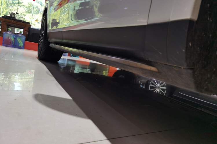 Used Porsche Cayenne 2020 3.0T Standard Version US Specification Right Side Sill