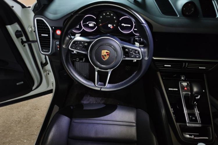 Used Porsche Cayenne 2020 3.0T Standard Version US Specification Steering Wheel