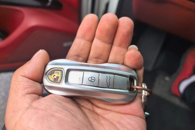 Used Porsche Cayenne 2020 3.0T Standard Version US Specification Vehicle Key