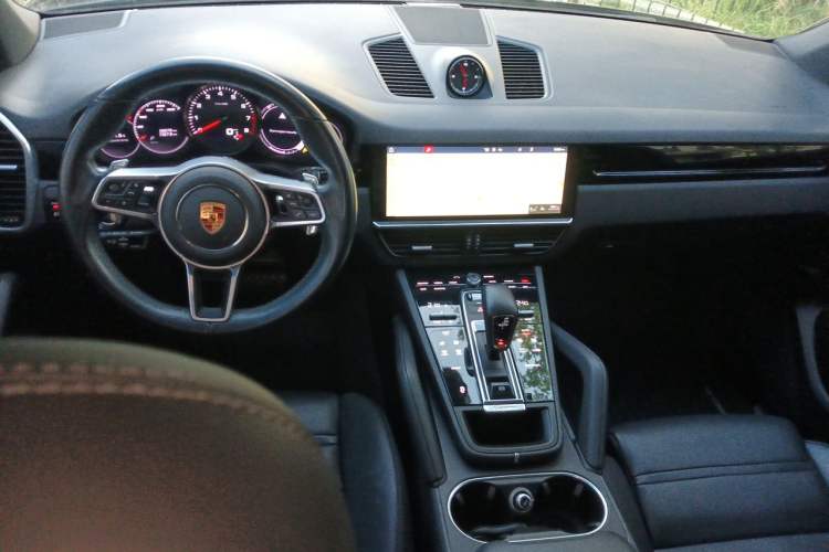 Used Porsche Cayenne  Center Console