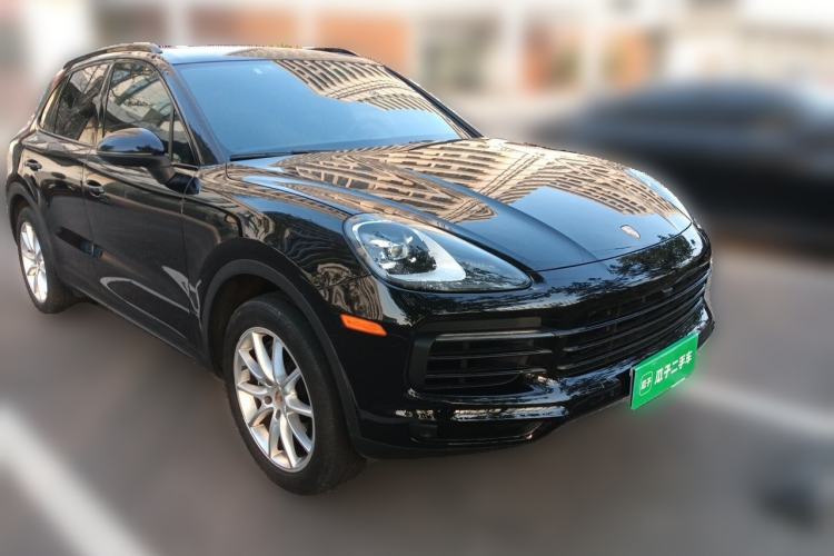Used Porsche Cayenne  Front Right 45 Deg