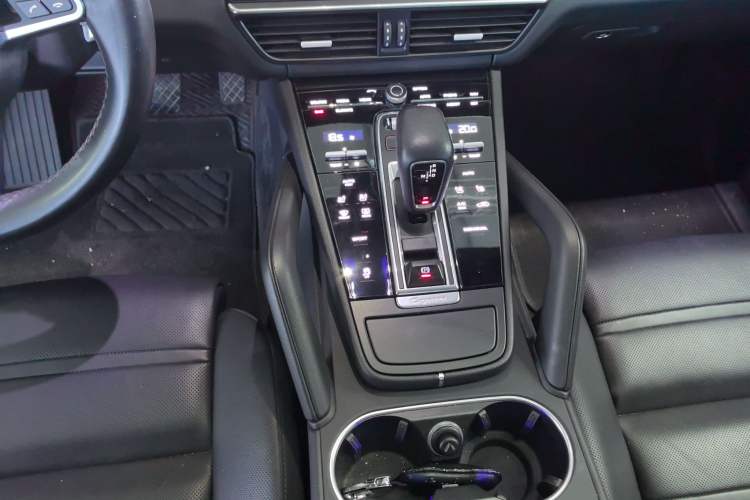 Used Porsche Cayenne 2021 3.0T U.S. specification Gear Lever