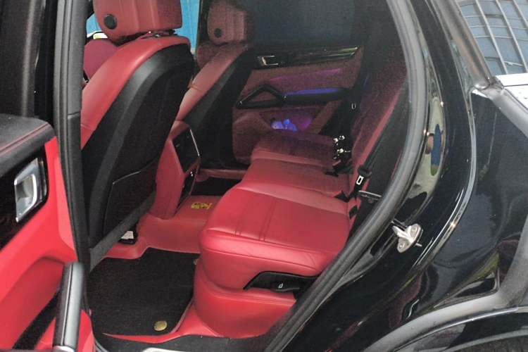 Used Porsche Cayenne 2021 3.0T U.S. specification Left Rear Seat