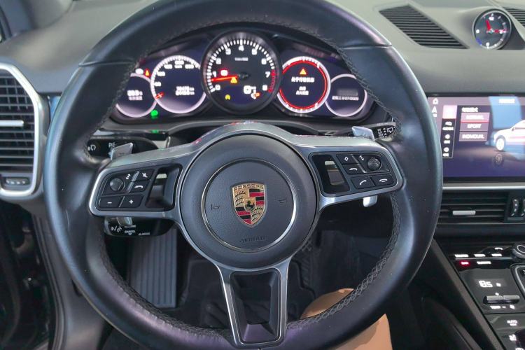 Used Porsche Cayenne 2021 3.0T U.S. specification Steering Wheel