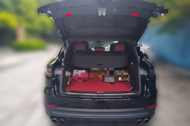 Used Porsche Cayenne 2021 3.0T U.S. specification Trunk