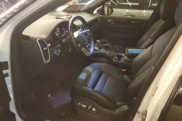 Used Porsche Cayenne 2021 3.0T U.S. specification Driver Seat