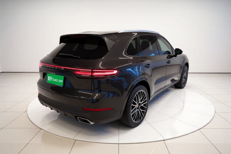 Used Porsche Cayenne 2021 3.0T U.S. specification Rear Right 45 Deg