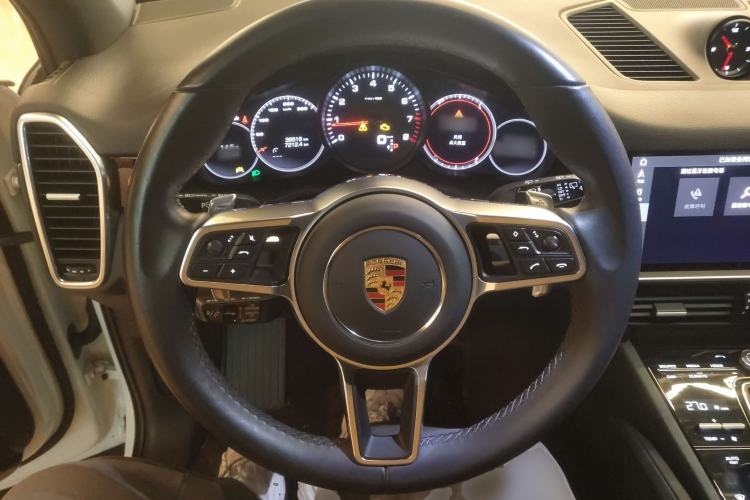 Used Porsche Cayenne 2021 3.0T U.S. specification Steering Wheel