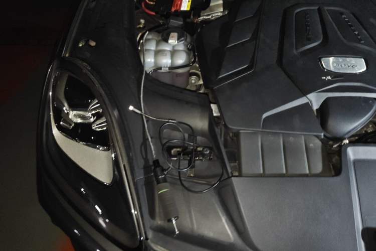 Used Porsche Cayenne 2021 3.0T Coupe Mexican specification Engine Bay Right