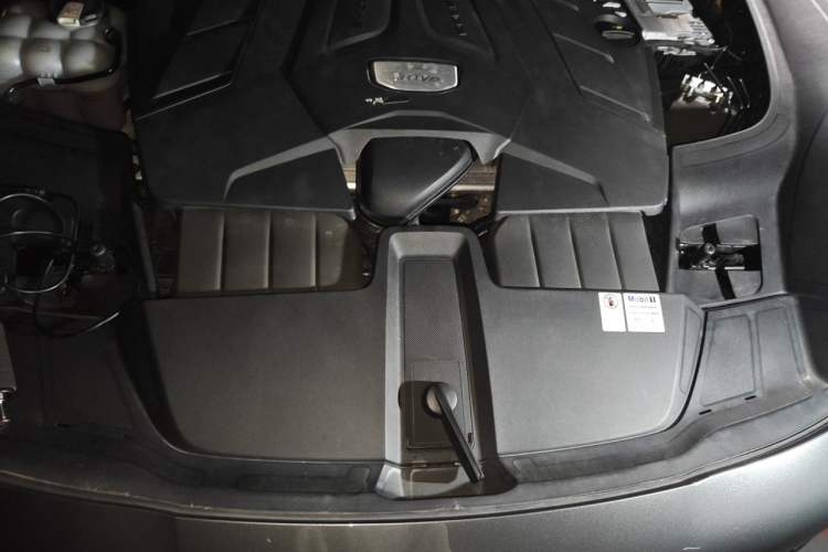Used Porsche Cayenne 2021 3.0T Coupe Mexican specification Engine Bay
