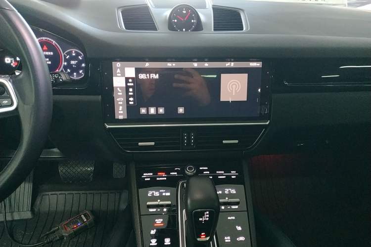 Used Porsche Cayenne 2021 3.0T U.S. specification Audio And AC Panel