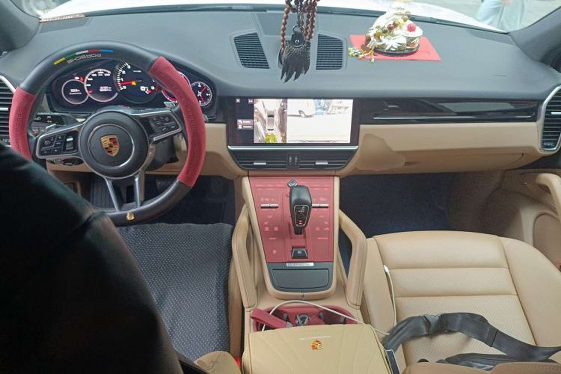 Used Porsche Cayenne  Center Console