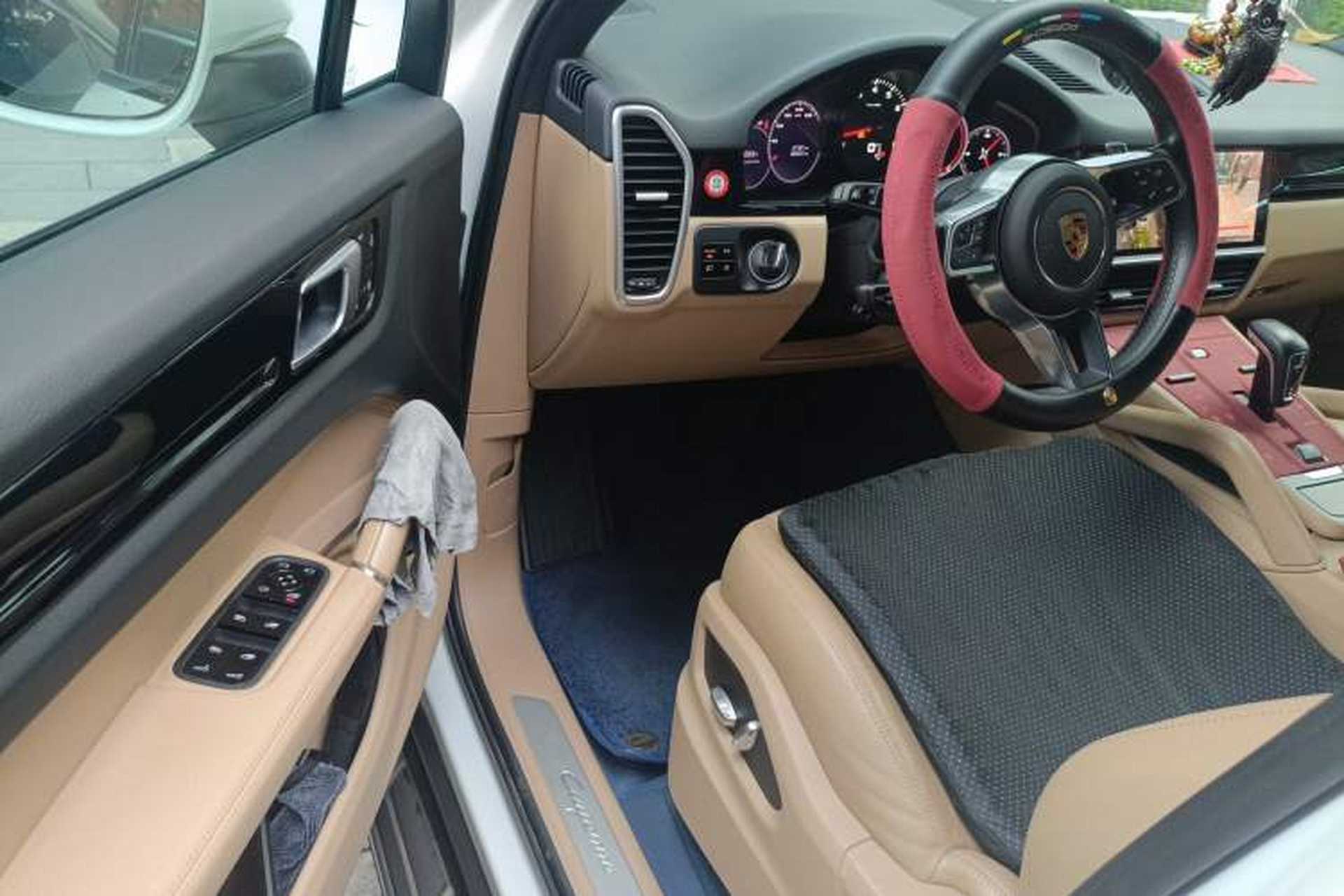 Used Porsche Cayenne  Driver Seat