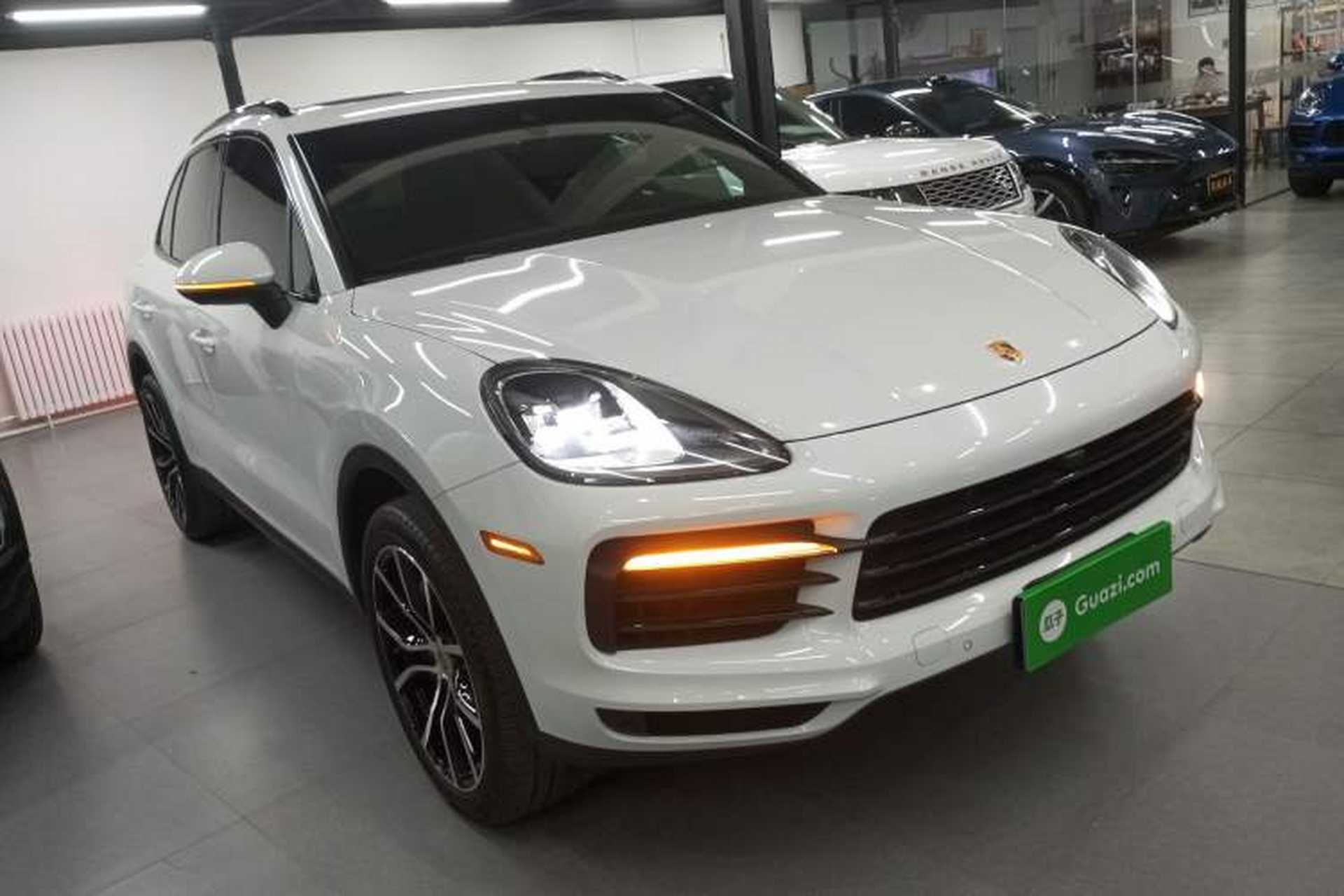 Used Porsche Cayenne 2021 3.0T U.S. specification Front Right 45 Deg