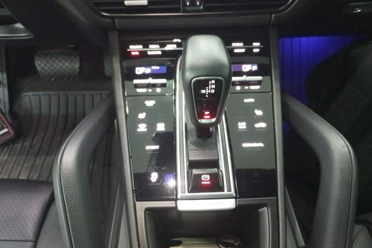Used Porsche Cayenne 2021 3.0T U.S. specification Gear Lever