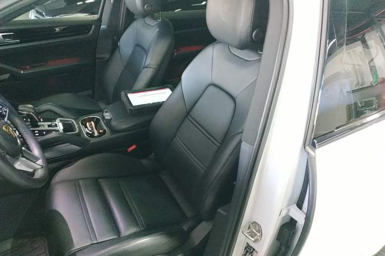 Used Porsche Cayenne 2021 3.0T U.S. specification Left Front Seat