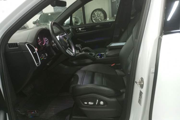 Used Porsche Cayenne 2021 3.0T U.S. specification Left Front Seat