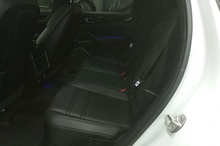 Used Porsche Cayenne 2021 3.0T U.S. specification Left Rear Seat