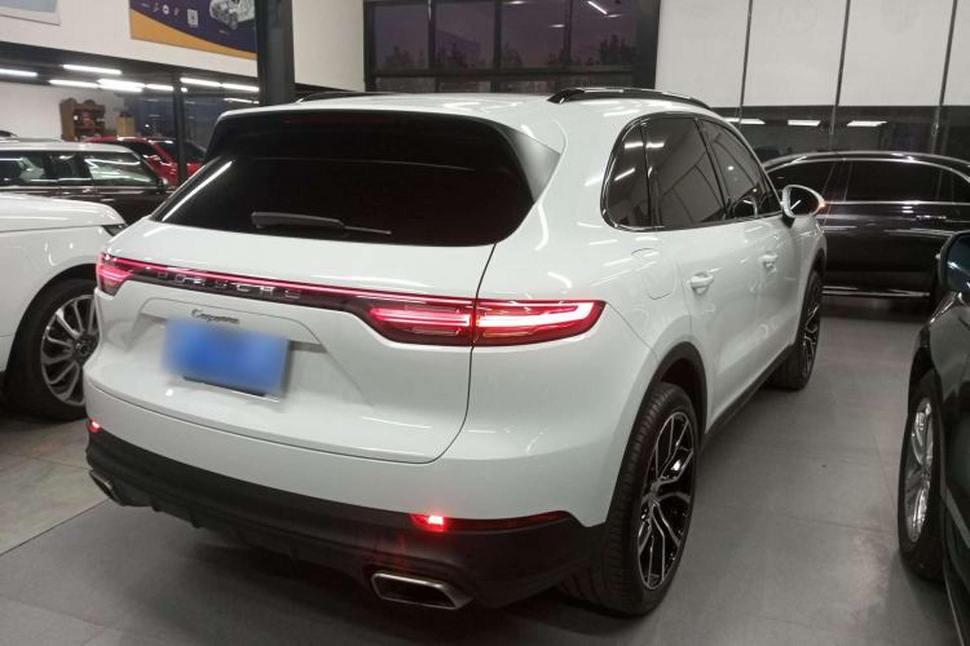 Used Porsche Cayenne 2021 3.0T U.S. specification Rear Right 45 Deg