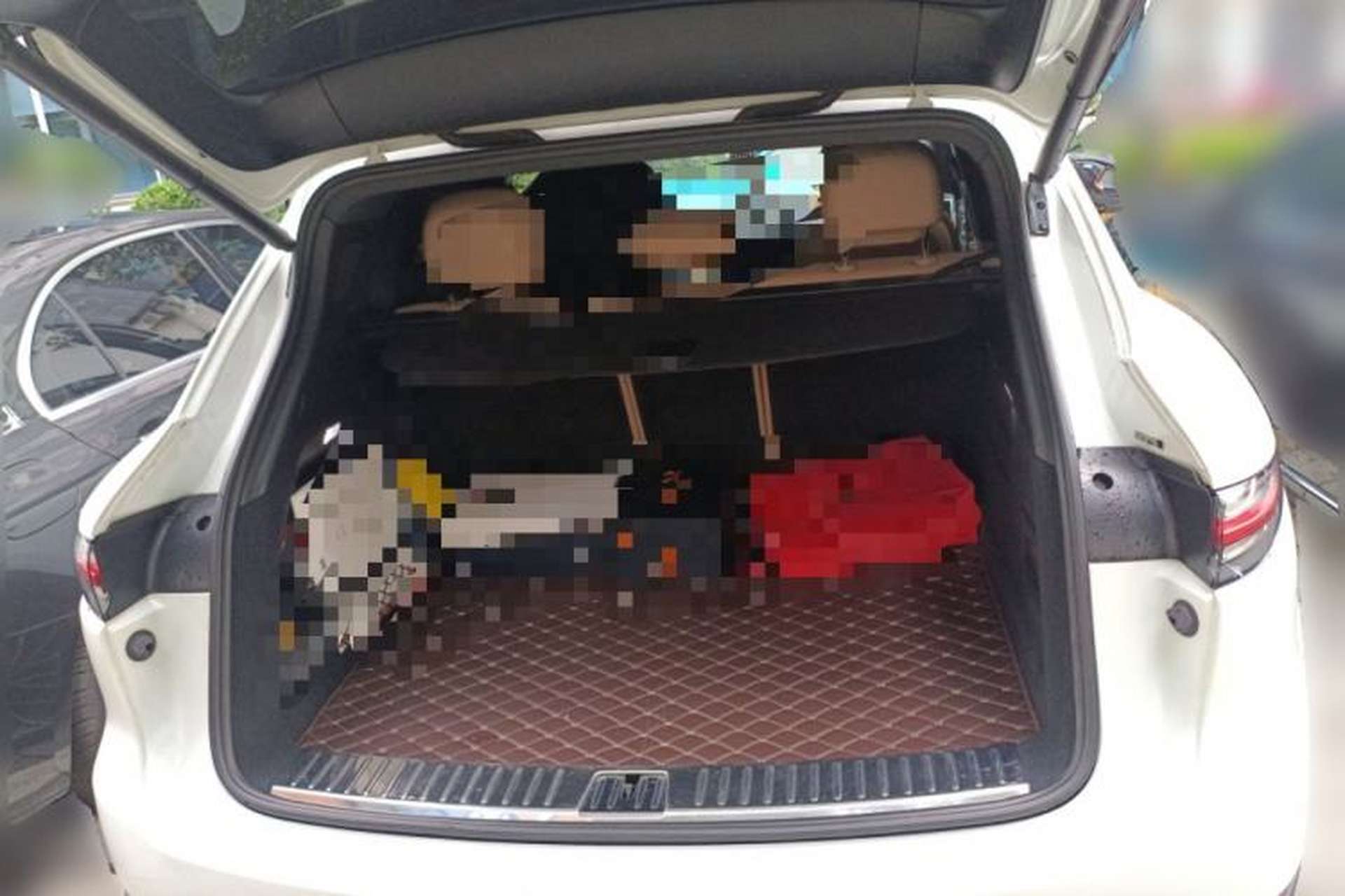 Used Porsche Cayenne  Trunk