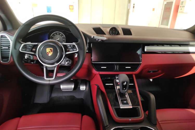 Used Porsche Cayenne 2022 Cayenne S 2.9T Platinum Edition Center Console