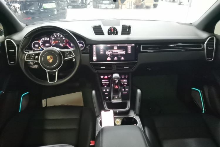 Used Porsche Cayenne 2022 3.0T US Spec Center Console