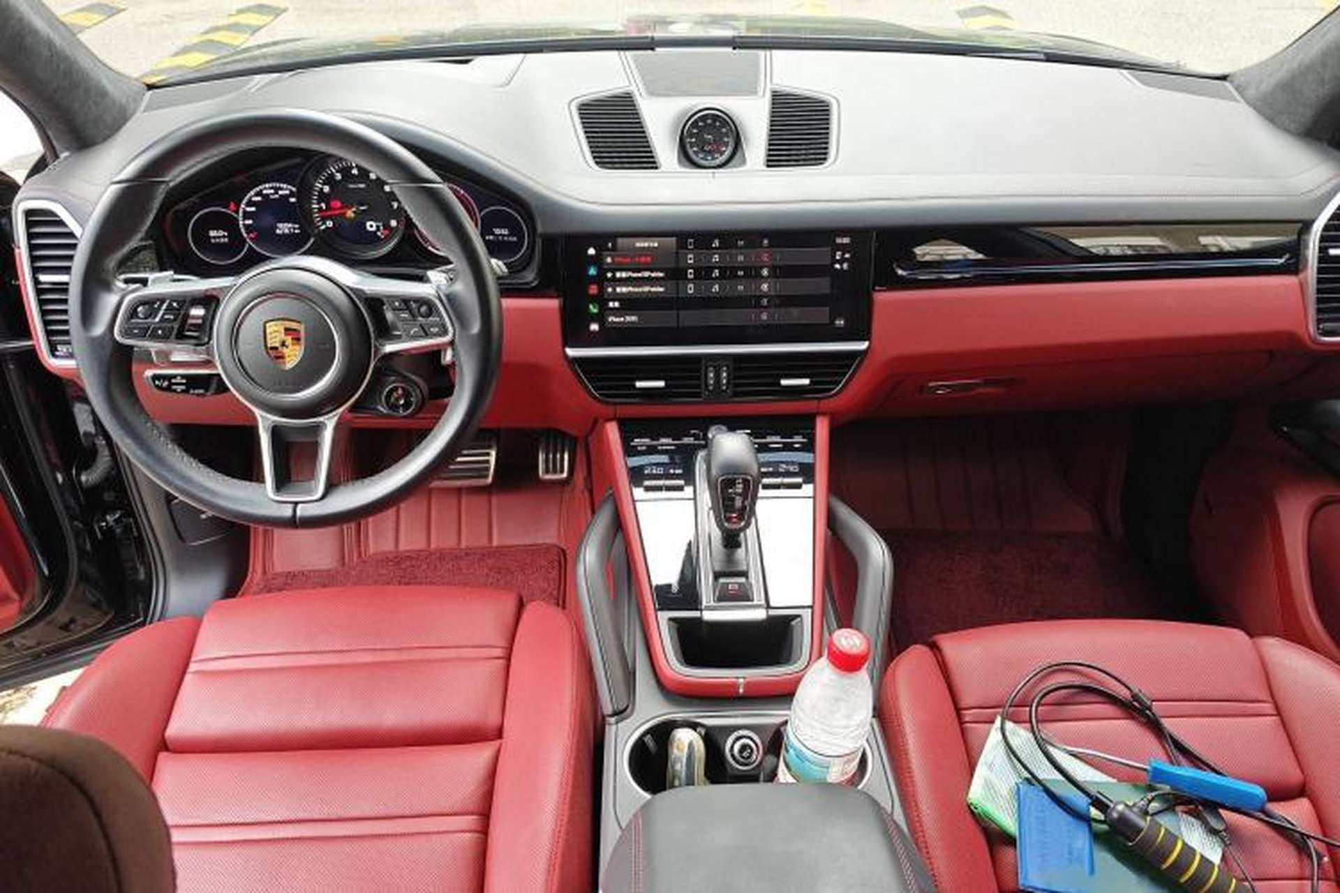 Used Porsche Cayenne 2022 Cayenne S 2.9T Platinum Edition Center Console