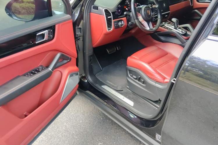 Used Porsche Cayenne  Driver Seat
