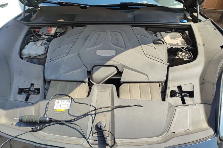 Used Porsche Cayenne 2022 Cayenne 3.0T Platinum Edition Engine Bay