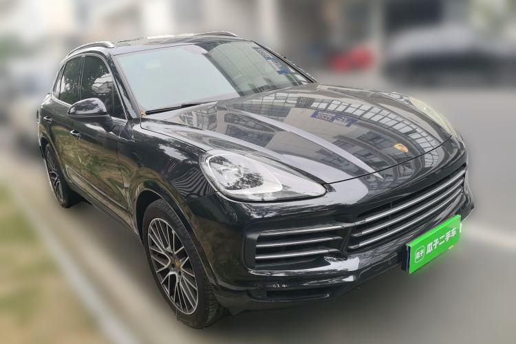 Used Porsche Cayenne 2022 Cayenne 3.0T Platinum Edition Front Right 45 Deg